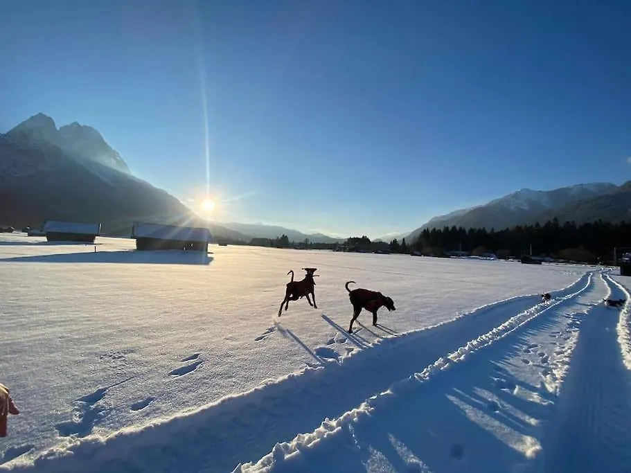 Zentral, Ruhig & Stilvoll Mit Bergpanorama+ Garten Garmisch-Partenkirchen 0*,