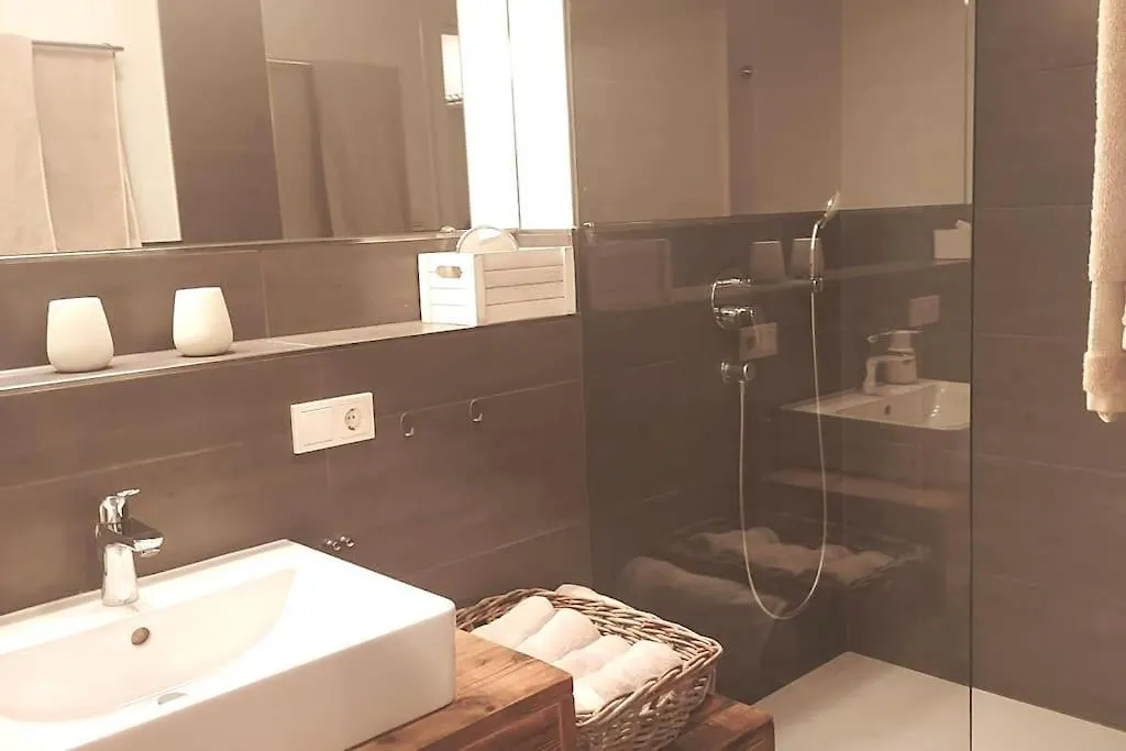 Apartman Zentral, Ruhig & Stilvoll Mit Bergpanorama+ Garten Garmisch-Partenkirchen